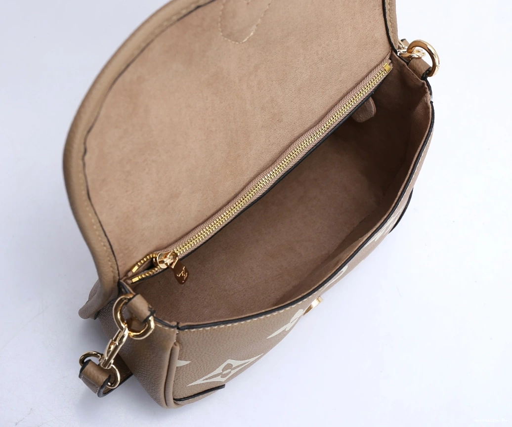 Bags Minimalist Messenger Louis Vuitton Women For 4795 0205